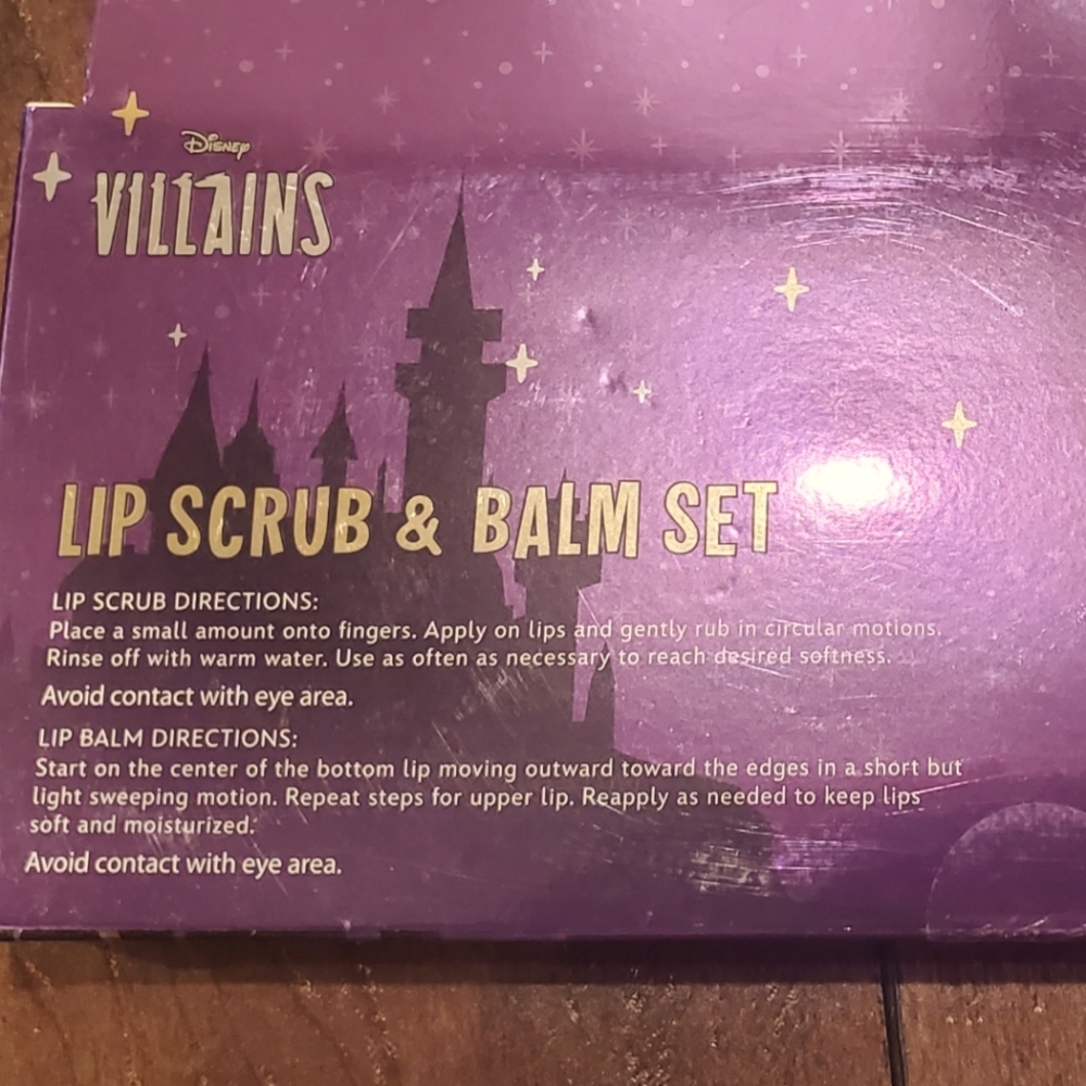 Disney Villians Lip Scrub & Balm Set ๐ 4 Pieces - Picture 5 of 5